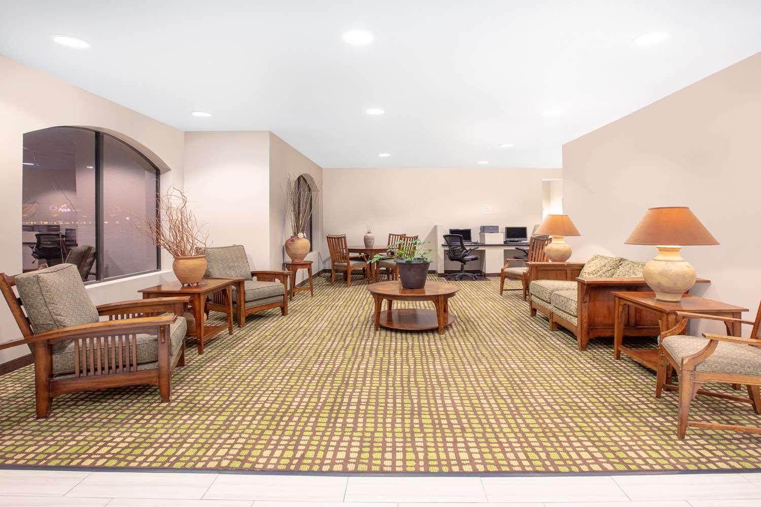 Baymont By Wyndham Roswell Hotel Exterior photo