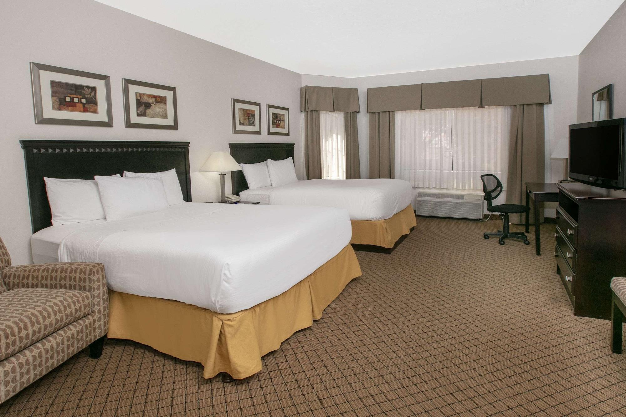 Baymont By Wyndham Roswell Hotel Exterior photo