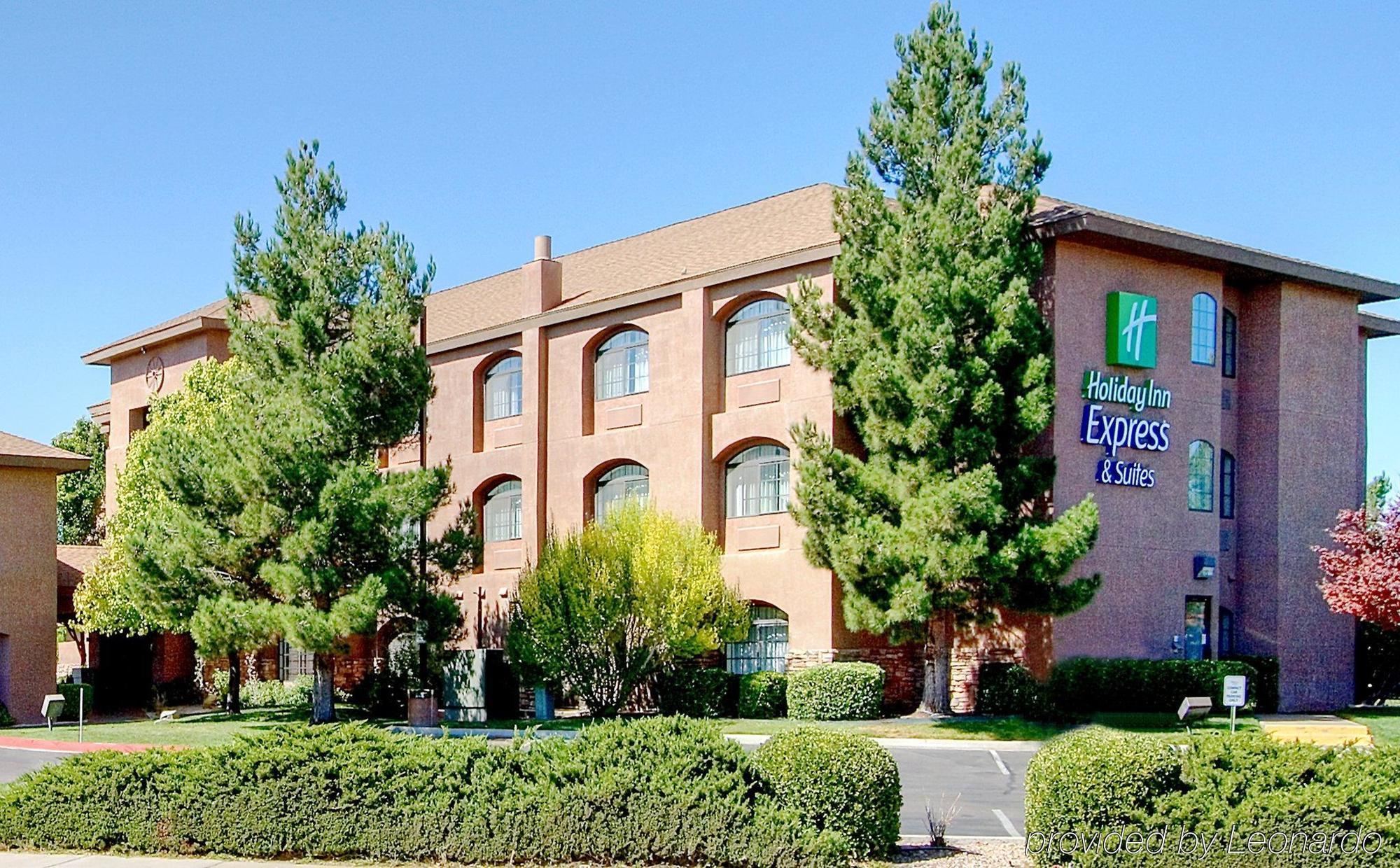 Baymont By Wyndham Roswell Hotel Exterior photo