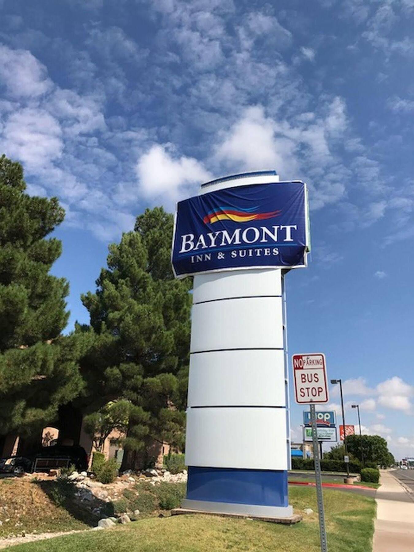 Baymont By Wyndham Roswell Hotel Exterior photo